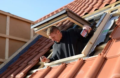 Pose de fenêtres de toit Velux à Oppenans